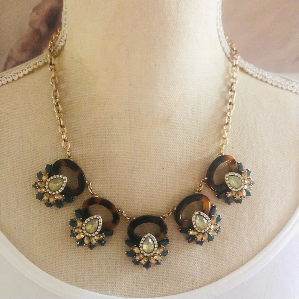 Elegant multi tone glass stone animal print gem gold plated chain necklace